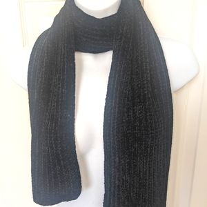 Fownes knit scarf